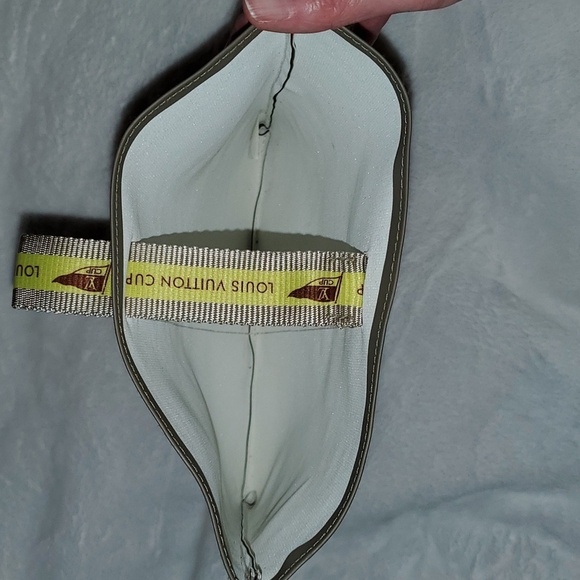 Louis Vuitton LV World Cup Limited Edition Pouch Tote Bag - Picture 3 of 8